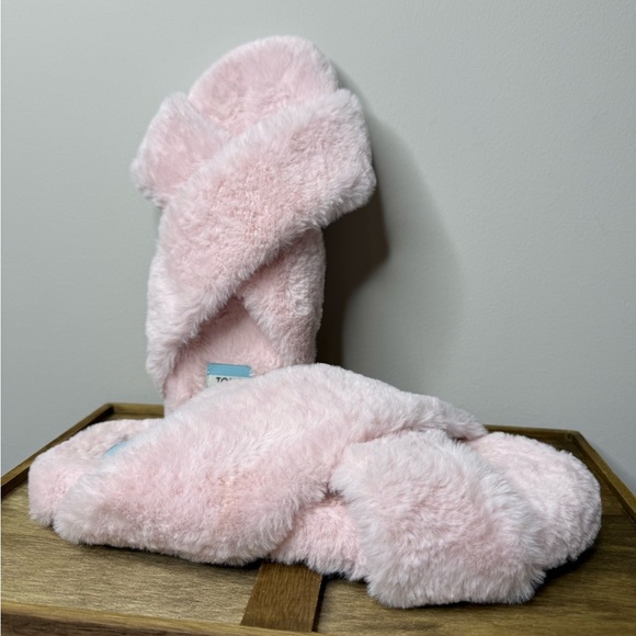 TOMS Pink Faux Fur Wm Susie Slip Womens Slippers sz 11 US Women Pink - Picture 2 of 8